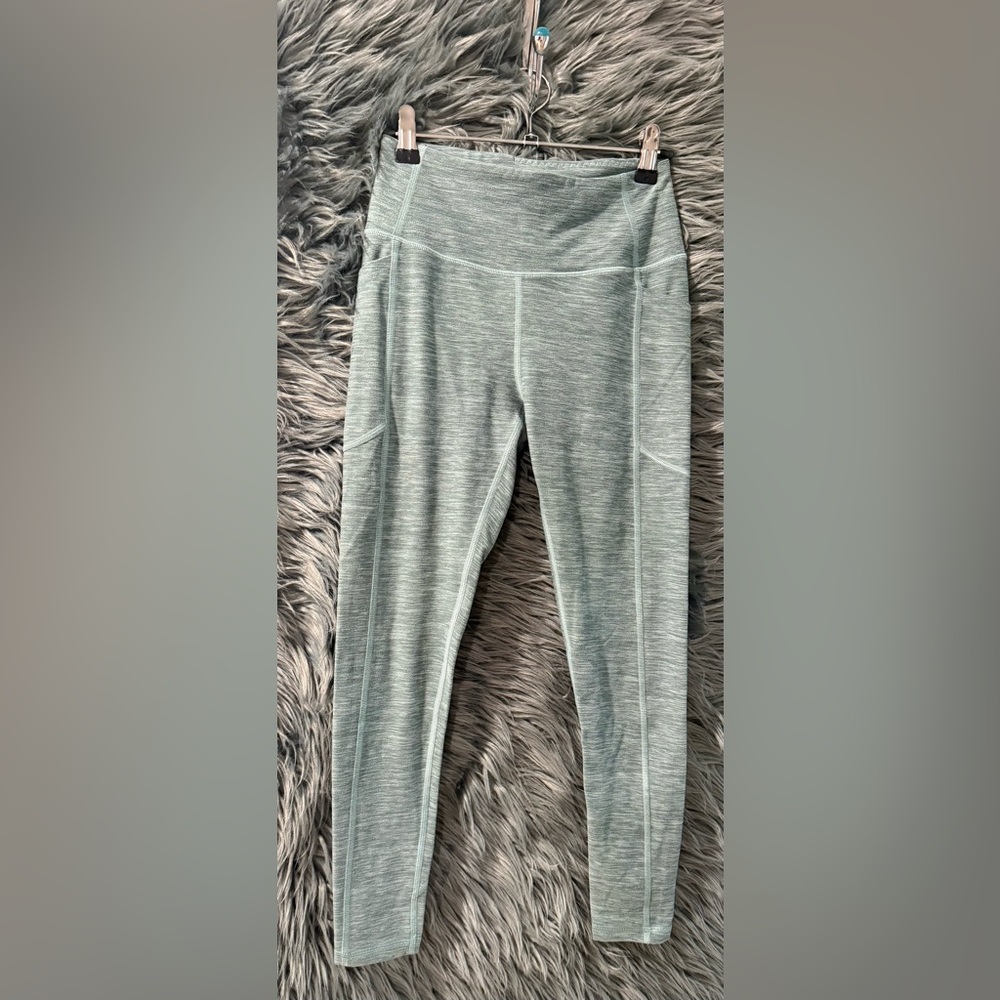 Victoria’s Secret Incredible Essential Legging - Size Small | Color: Green